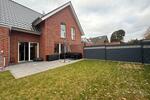 ImmobilieN GUMNIOR präsentiert *provisionsfrei*: Moderne Doppelhaushälfte in Emsbüren mit Garten und Carport