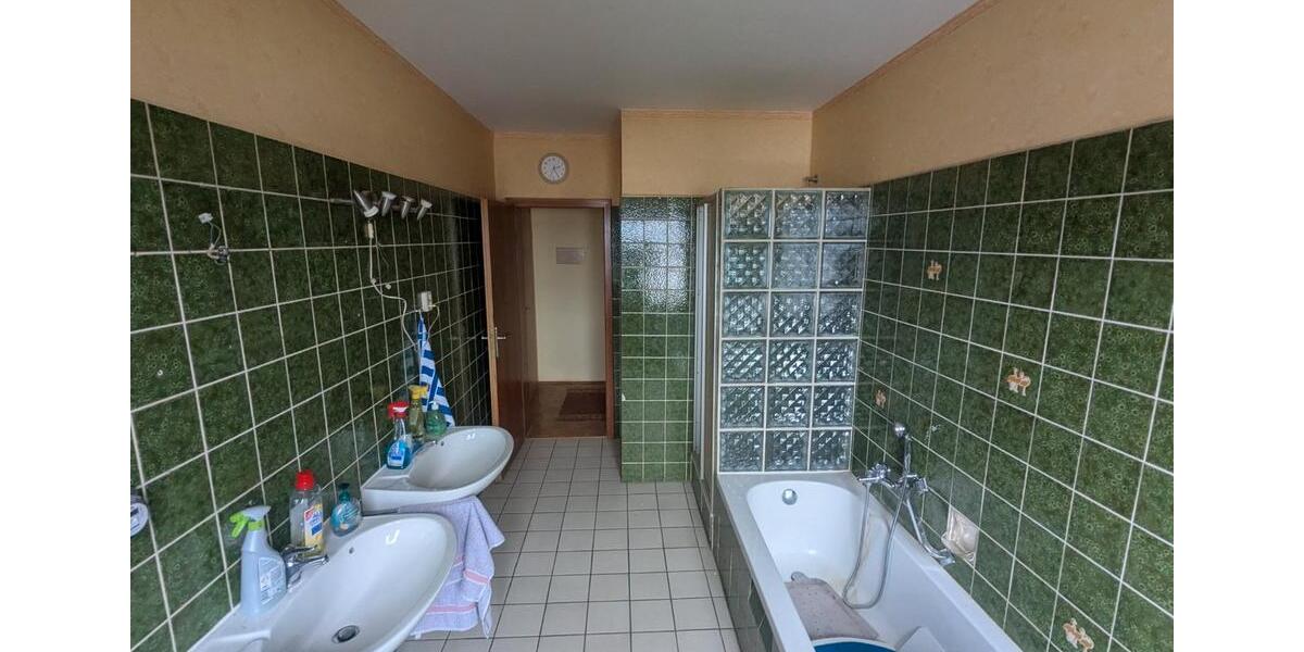 Etagenwohnung Vellmar - 2 Zimmer, 75 m&sup2;, 180.000&euro; | Angebot:26005732