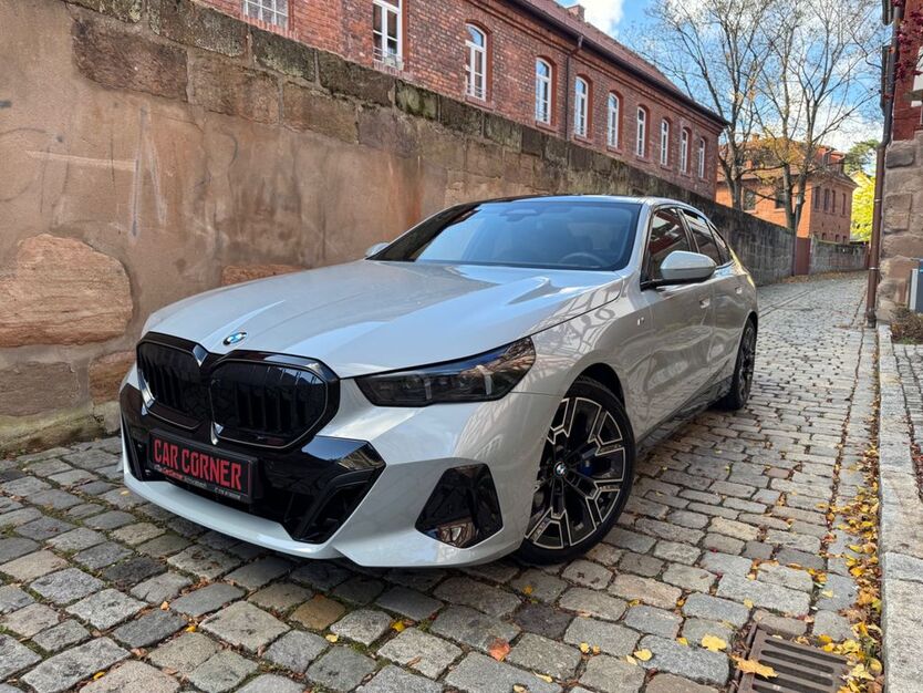 BMW 520 3.500 km 59.500 € Haag 91126