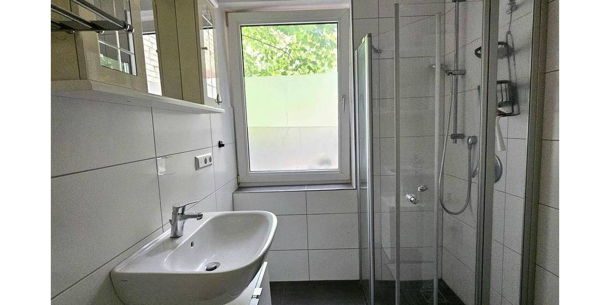 Mehrfamilienhaus, Wohnhaus Adelsheim Sennfeld - 7 Zimmer, 185 m&sup2;, 350.000&euro; | Angebot:25819051
