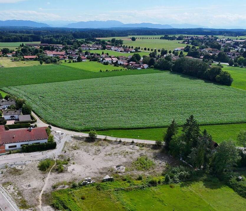 VERKAUF: Zuhause ankommen - Charmantes Doppelhaus mit Alpenblick in Otterfing!