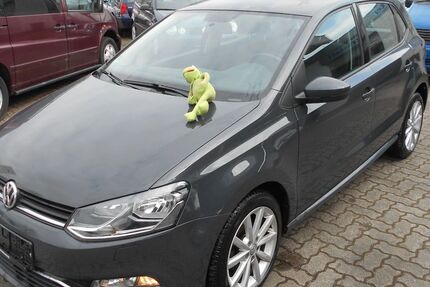 VW Polo 101.000 km 8.590 &euro; Neumünster 24539