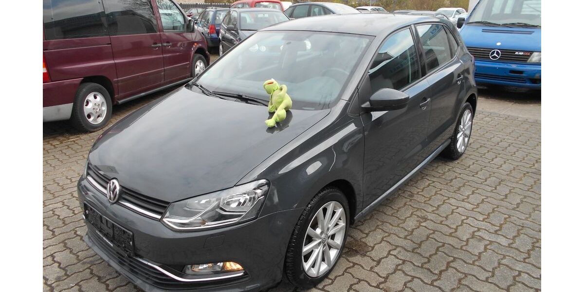 VW Polo 101.000 km 8.590 &euro; Neumünster 24539