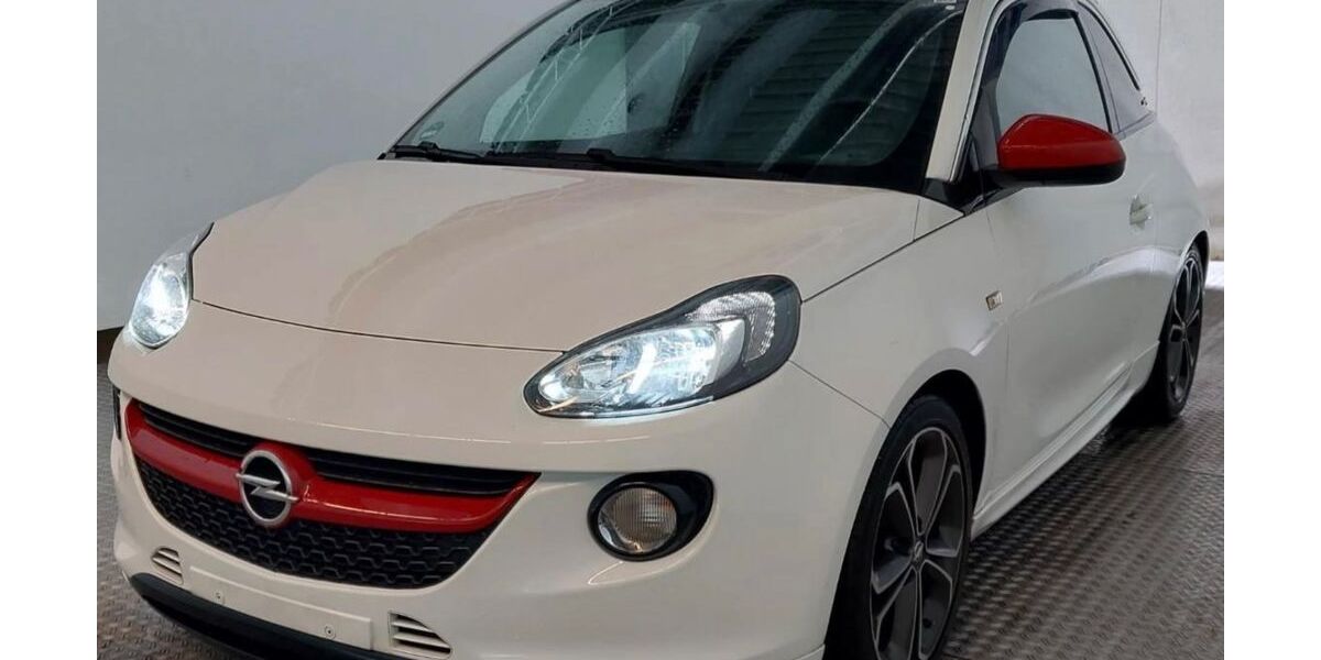 Opel Adam 74.500 km 10.600 &euro; Paderborn 33102