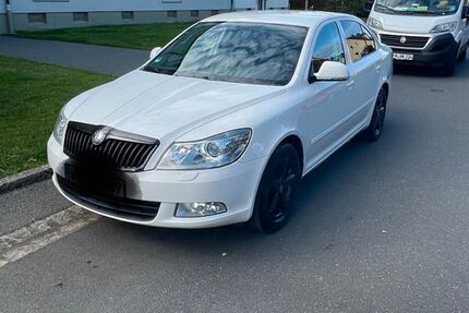 Skoda Octavia 262.000 km 4.100 &euro; Floß 92685