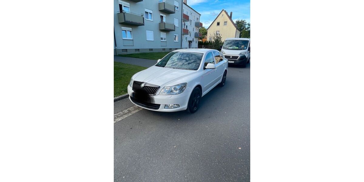 Skoda Octavia 262.000 km 4.100 &euro; Floß 92685