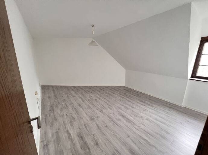 Etagenwohnung Wismar Altstadt - 4 Zimmer, 147 m&sup2;, 1.290&euro; | Angebot:26307453