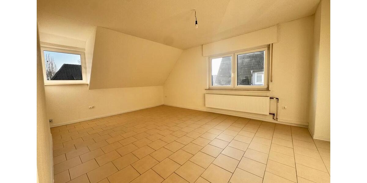 Dachgeschoßwohnung Löningen - 3 Zimmer, 83 m&sup2;, 700&euro; | Angebot:25351153