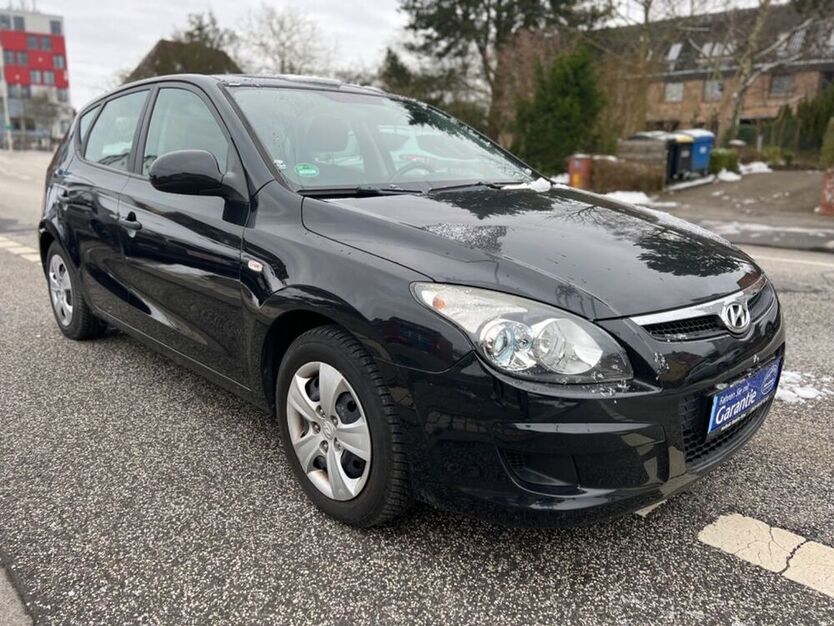 i30