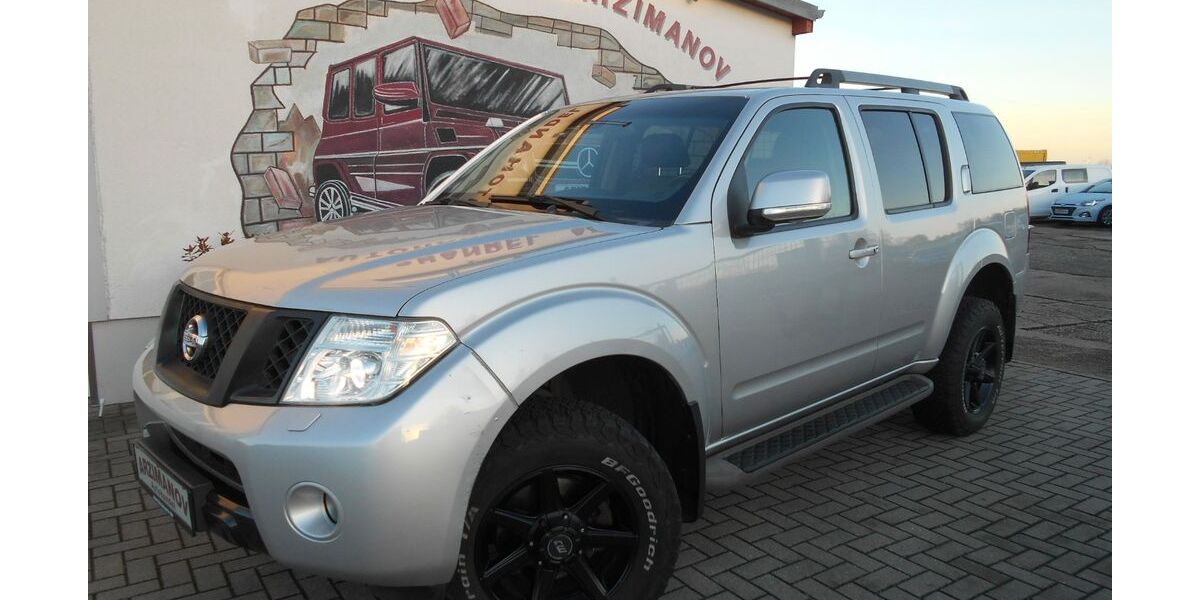 Nissan Pathfinder 133.409 km 17.990 &euro; Markranstädt OT Quesitz 04420