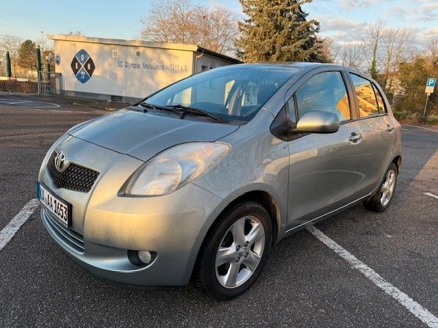 Toyota Yaris 182.000 km 4.490 &euro; Hockenheim 68766