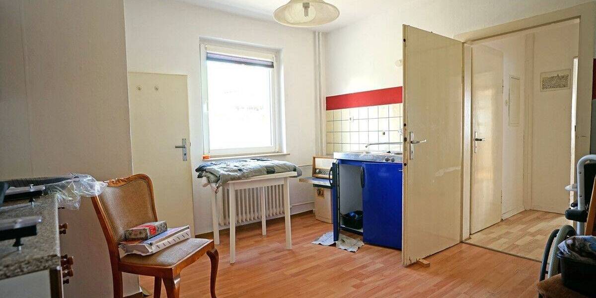 ZWEI DOPPELHAUSHÄLFTEN SUCHEN EINEN NEUEN EIGENTÜMER | OBERKAUFUNGEN 7 zimmer