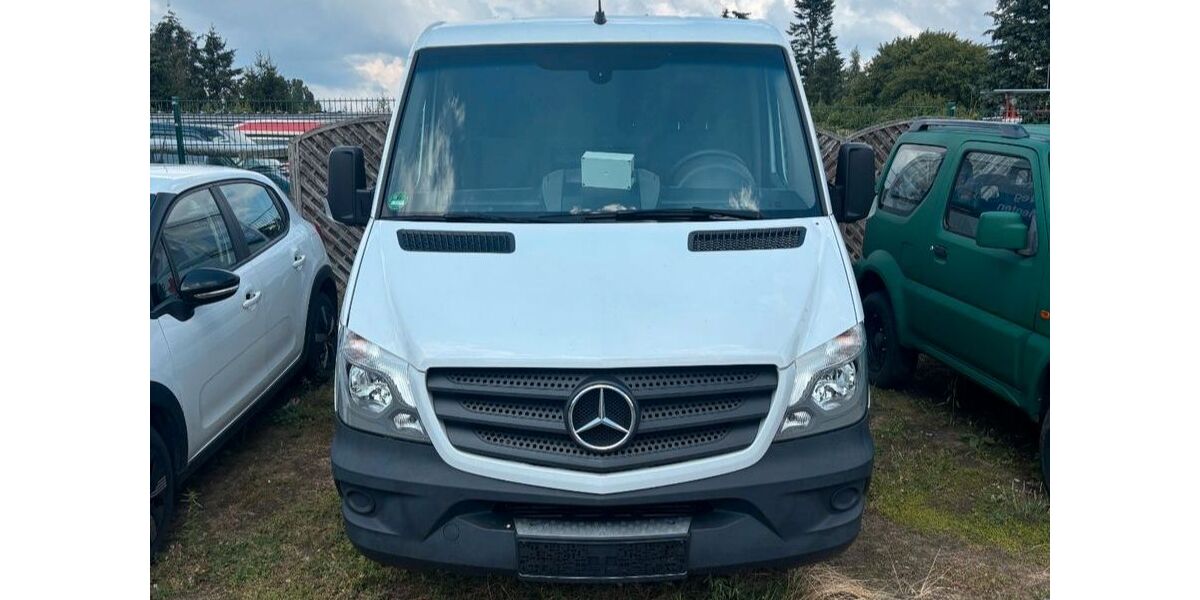 Mercedes-Benz Sprinter 353.084 km 11.950 &euro; Hagenow 19230