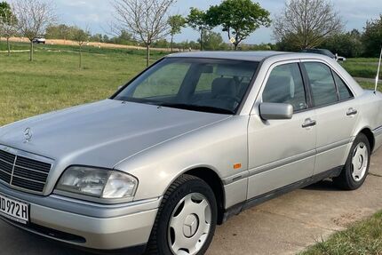 Mercedes-Benz C 250 347.000 km 3.500 &euro; Rüsselsheim 65428