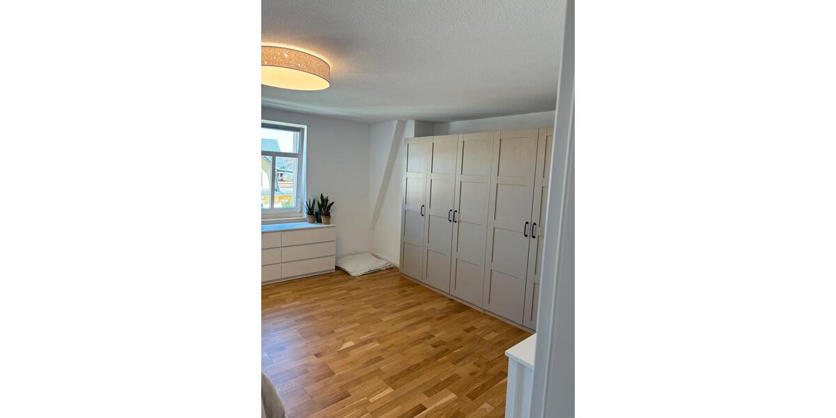 Dachgeschoßwohnung Großröhrsdorf - 4 Zimmer, 97 m&sup2;, 970&euro; | Angebot:26661285
