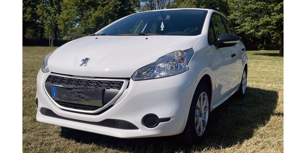 Peugeot 208 64.500 km 4.799 &euro; Seligenstadt 63500