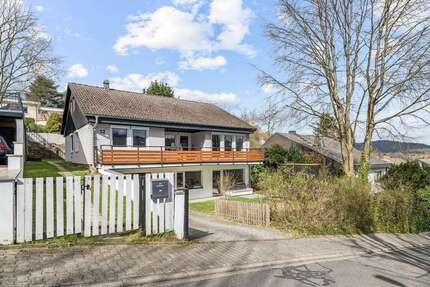 Haus Eppstein - 8 Zimmer, 250 m&sup2;, 655.000&euro; | Angebot:26497895