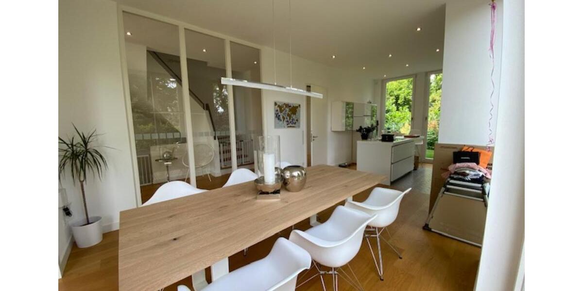 Doppelhaushälfte Düsseldorf Niederkassel - 6 Zimmer, 220 m&sup2;, 5.900&euro; | Angebot:25362583