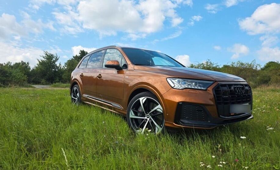 Q7