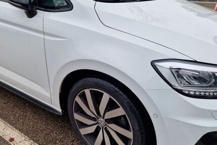 VW Touran 58.800 km 22.999 &euro; München 80995