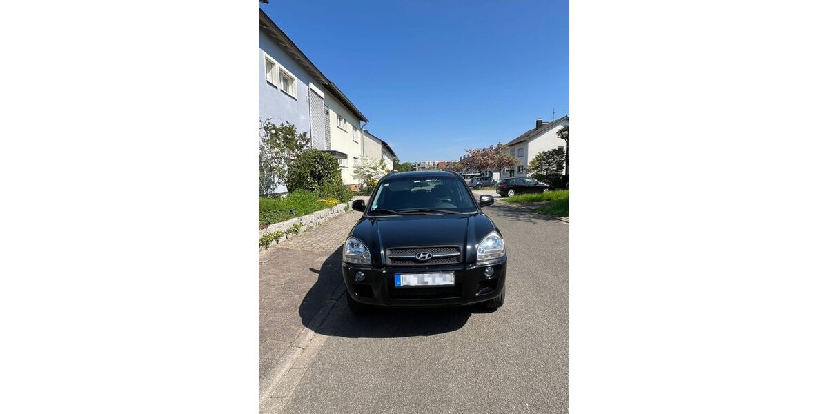 Hyundai TUCSON 145.000 km 3.500 &euro; Karlsruhe 76189