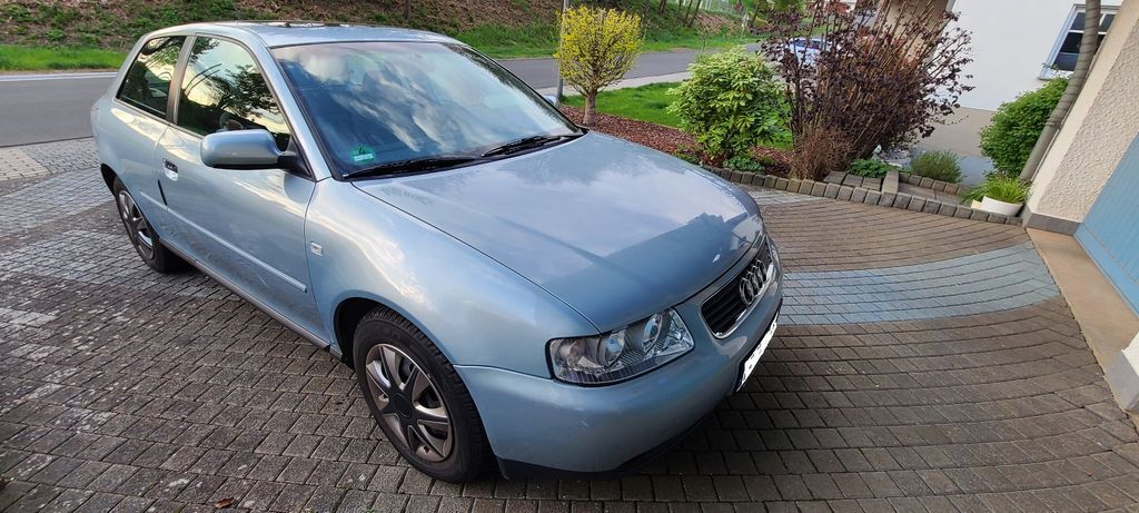 Audi A3 182.000 km 1.800 € Kassel 34119