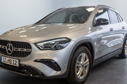 Mercedes-Benz GLA 200 8.500 km 45.450 &euro; Itzehoe 25524