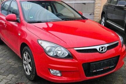 Hyundai i30 165.000 km 2.950 &euro; Wiesbaden 65203