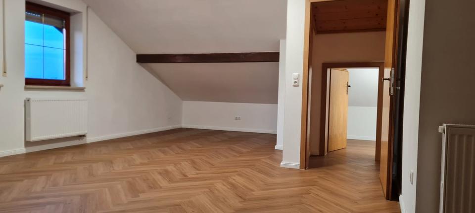 Doppelhaushälfte Garching an der Alz - 6 Zimmer, 143 m&sup2;, 1.500&euro; | Angebot:26373026