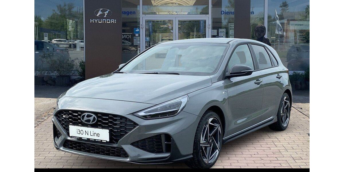Hyundai i30 5.424 km 25.499 &euro; Leipzig 04178