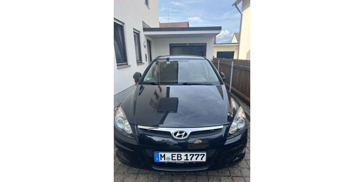 Hyundai i30 185.000 km 2.800 &euro; Karlsfeld 85757