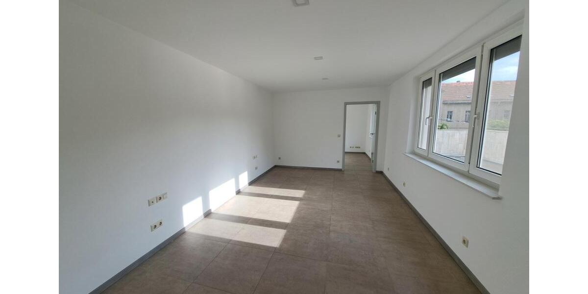 Etagenwohnung Großenhain - 3 Zimmer, 140 m&sup2;, 850&euro; | Angebot:26645170