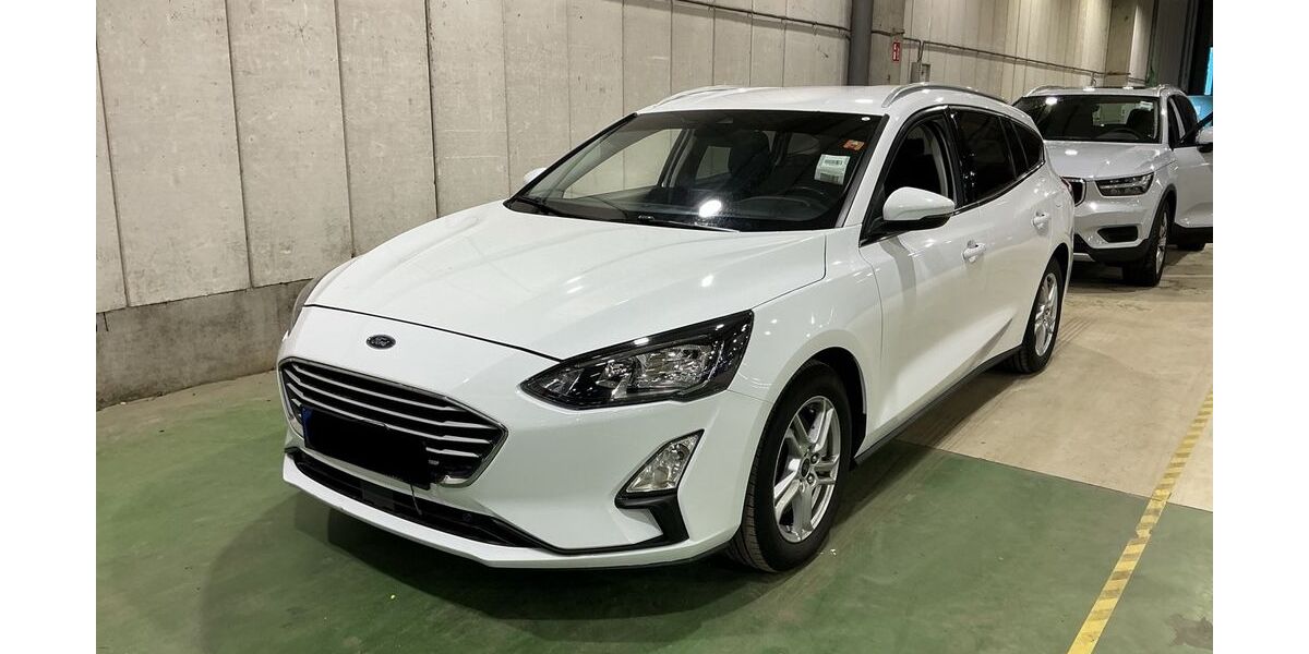 Ford Focus 112.000 km 9.996 &euro; Kelkheim 65779