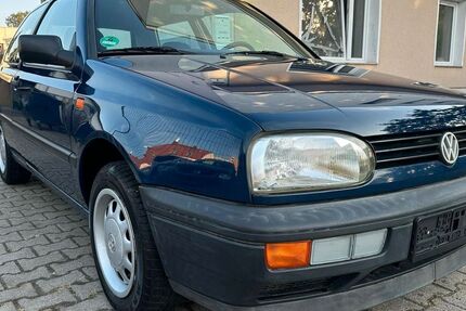 VW Golf 53.000 km 3.999 &euro; Fürstenwalde / Spree 15517