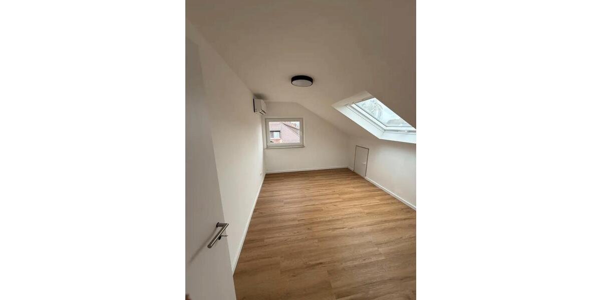 Dachgeschoßwohnung Bad Salzdetfurth - 2 Zimmer, 48 m&sup2;, 450&euro; | Angebot:25439618