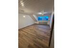 Dachgeschoßwohnung Dinslaken Hiesfeld - 2.5 Zimmer, 73 m&sup2;, 600&euro; | Angebot:26396476