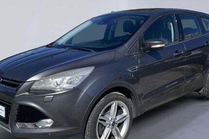 Ford Kuga 145.000 km 8.300 &euro; Utting 86919