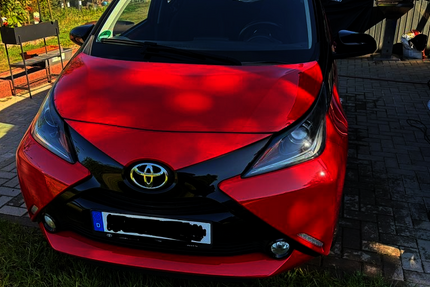 Toyota Aygo (X) 51.000 km 6.900 &euro; Illingen 66557