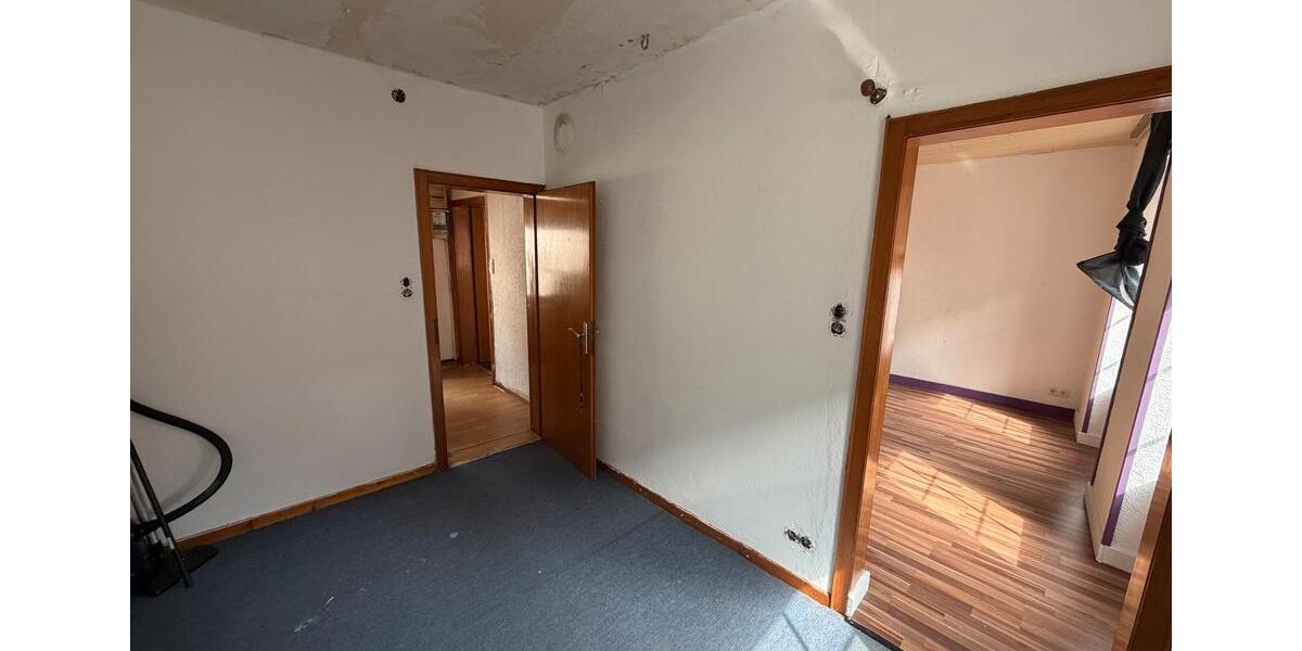 Einfamilienhaus Traben-Trarbach Trarbach - 7 Zimmer, 100 m&sup2;, 99.000&euro; | Angebot:26424686