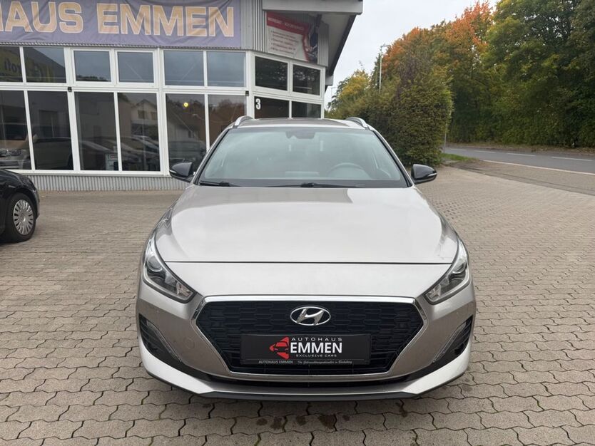 Hyundai i30 96.000 km 15.990 € Bückeburg 31675