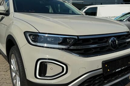 VW T-Roc 32.865 km 26.850 &euro; Frankfurt am Main 65936