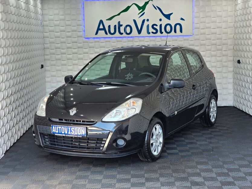 Renault Clio 162.000 km 2.950 € Herzberg am Harz 37412