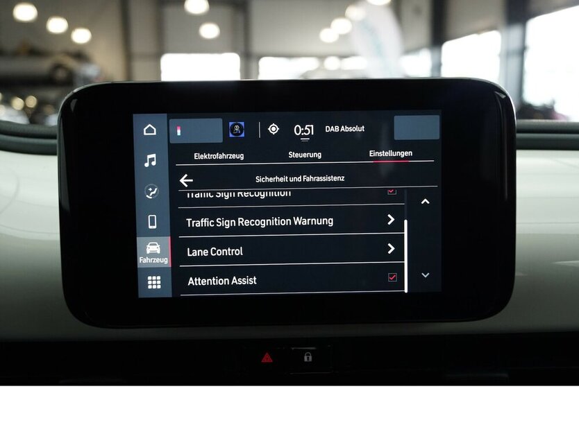 500e Action Carplay Android Automatik 1.Hand