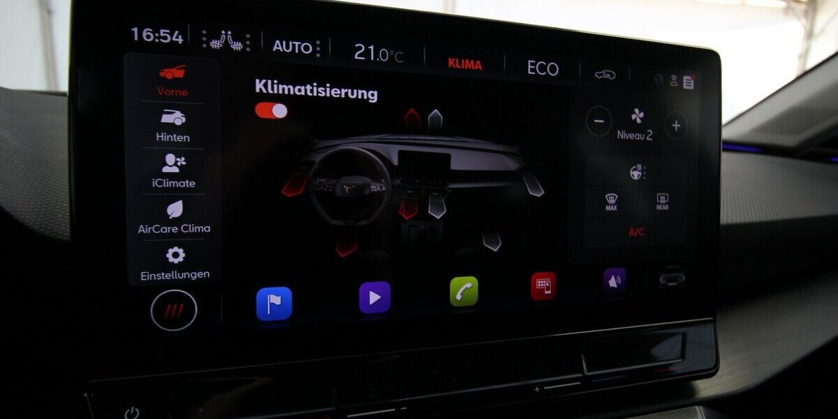 Cupra Leon Sportstourer e-HYBRID 6-DSG NAVI+LED+KAMERA 23.150 km 27.900 &euro; Hagenow 19230