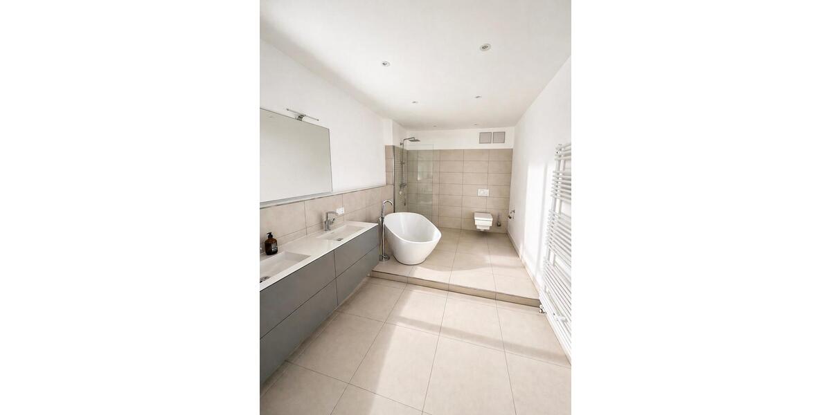 Etagenwohnung Kempten (Allgäu) - 2 Zimmer, 108 m&sup2;, 1.430&euro; | Angebot:26348740