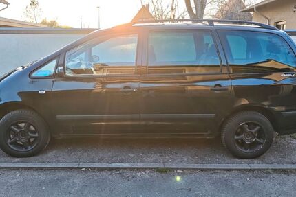VW Sharan 335.000 km 2.750 &euro; Leipzig 04178
