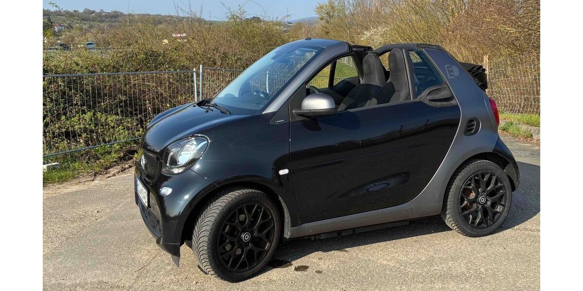Smart ForTwo 61.700 km 9.400 &euro; Schlangenbad 65388