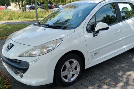 Peugeot 207 186.000 km 3.300 &euro; Hanau 63452