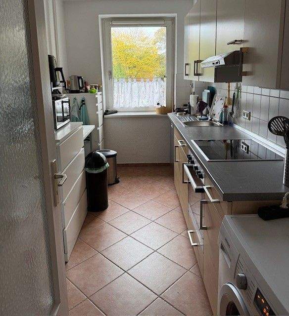 Bitte unsere Fragen beachten! HH-Farmsen, 2,5 Zimmer Wohnung im 1.OG mit Balkon 2 zimmer