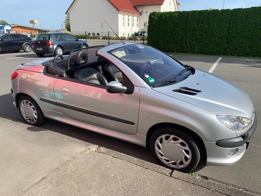 Peugeot 206 CC 102.171 km 2.000 € Warburg 34414